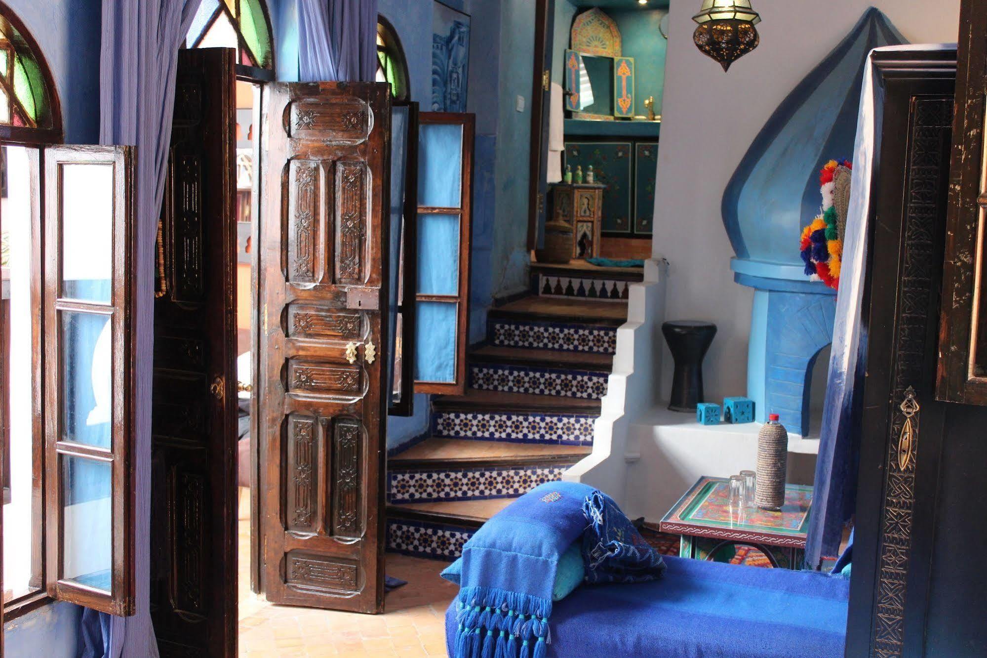 The Repose Hotel Salé Bagian luar foto