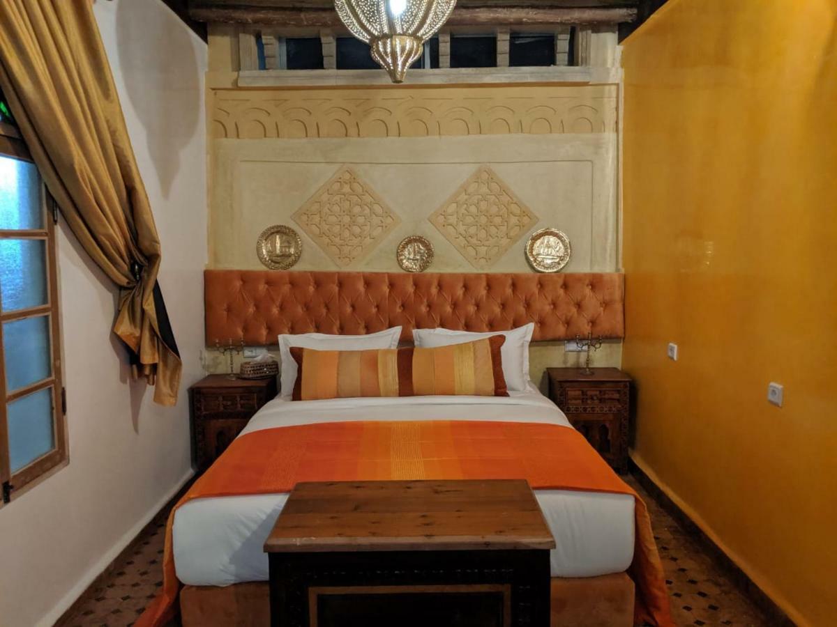 The Repose Hotel Salé Bagian luar foto